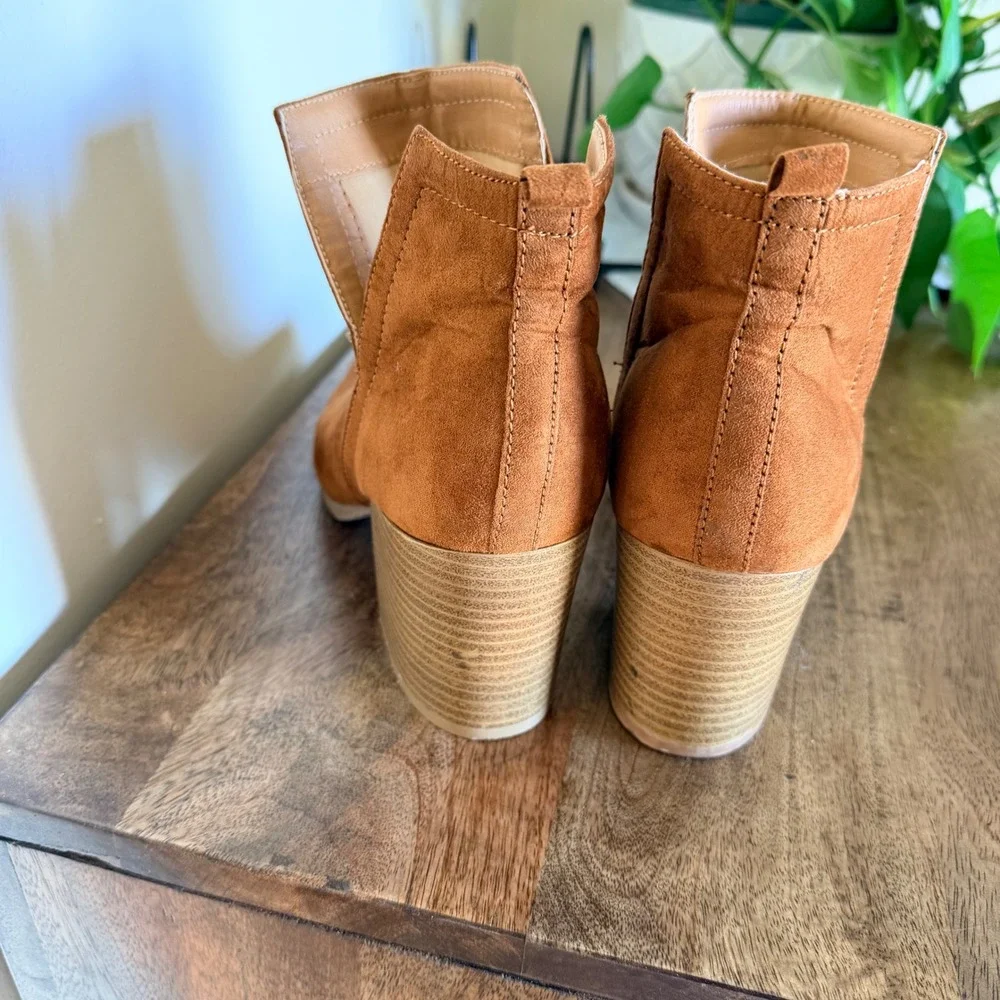 Boho Western Slouch Ankle Boots Cognac Faux Suede Festival Cowgirl Size 8.5 Boho